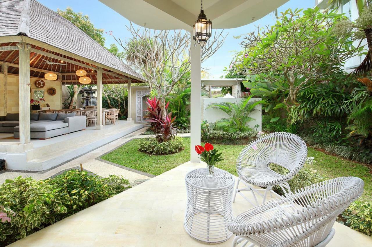 The Sari Balangan Villa Jimbaran Exteriör bild