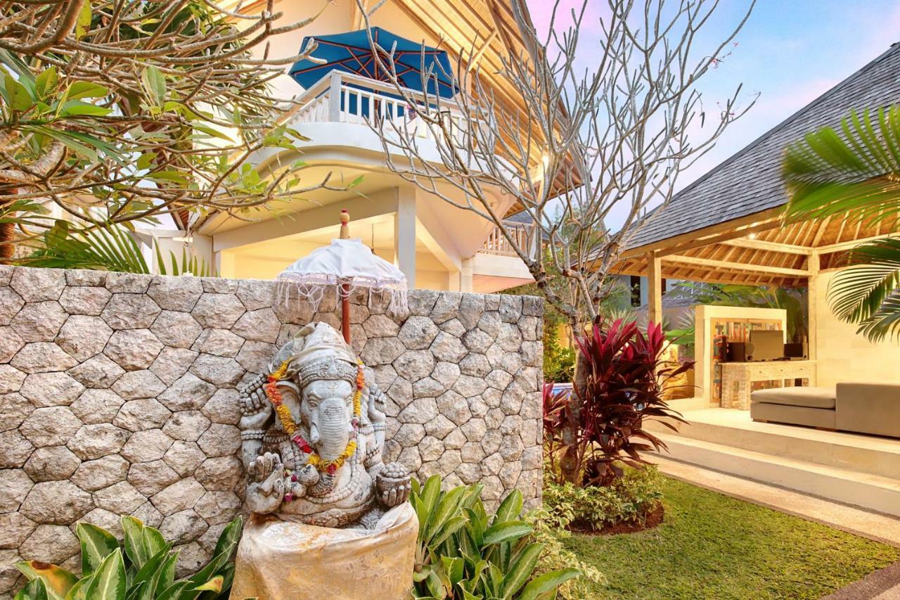 The Sari Balangan Villa Jimbaran Exteriör bild